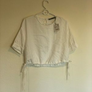 Cropped cream tee